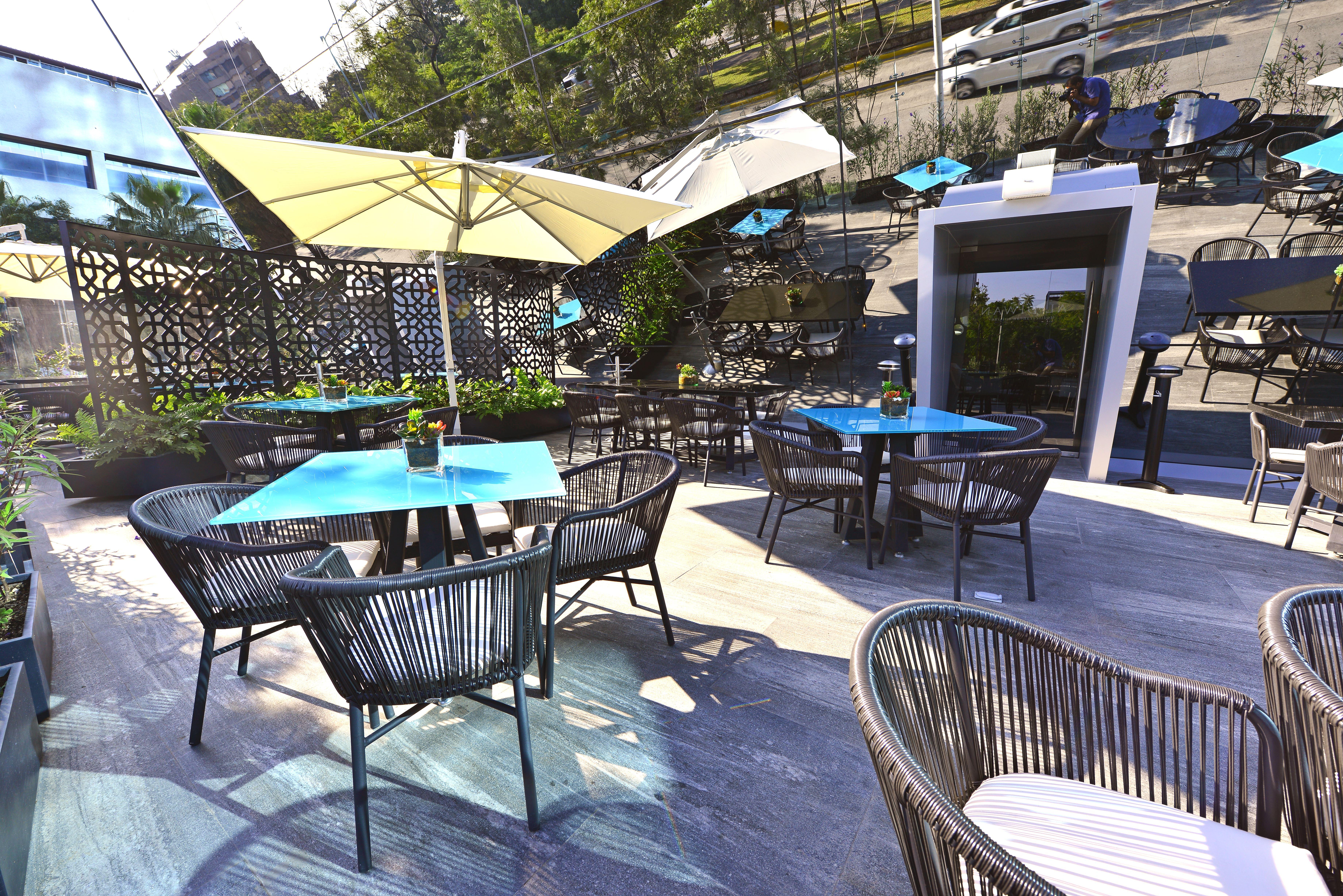 Baruk Guadalajara Hotel De Autor エクステリア 写真 The rooftop bar at the hotel