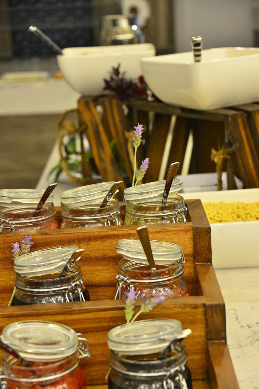 Baruk Guadalajara Hotel De Autor エクステリア 写真 A selection of jams