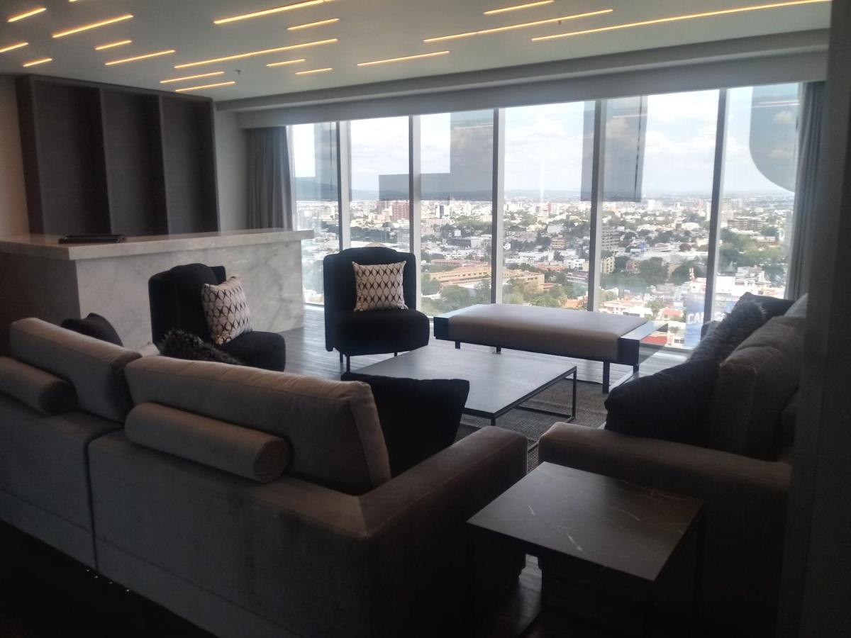 Baruk Guadalajara Hotel De Autor エクステリア 写真 The living room of a three-bedroom apartment